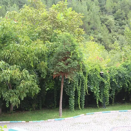 Sindirgi Eman Thermal فندق
